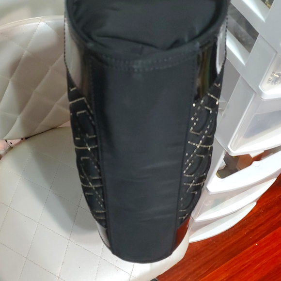 Tory Burch Ella Quilted Nylon Medium black tote🤍🖤 - Picture 8 of 17